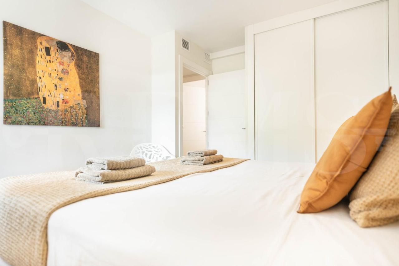 Spacious Apartment Next To Plaza De La Merced By Rems Malaga Ngoại thất bức ảnh